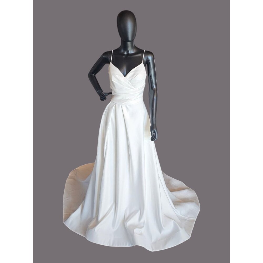 Minimalist A-Line Ivory Satin Spaghetti Strap Wedding Gown